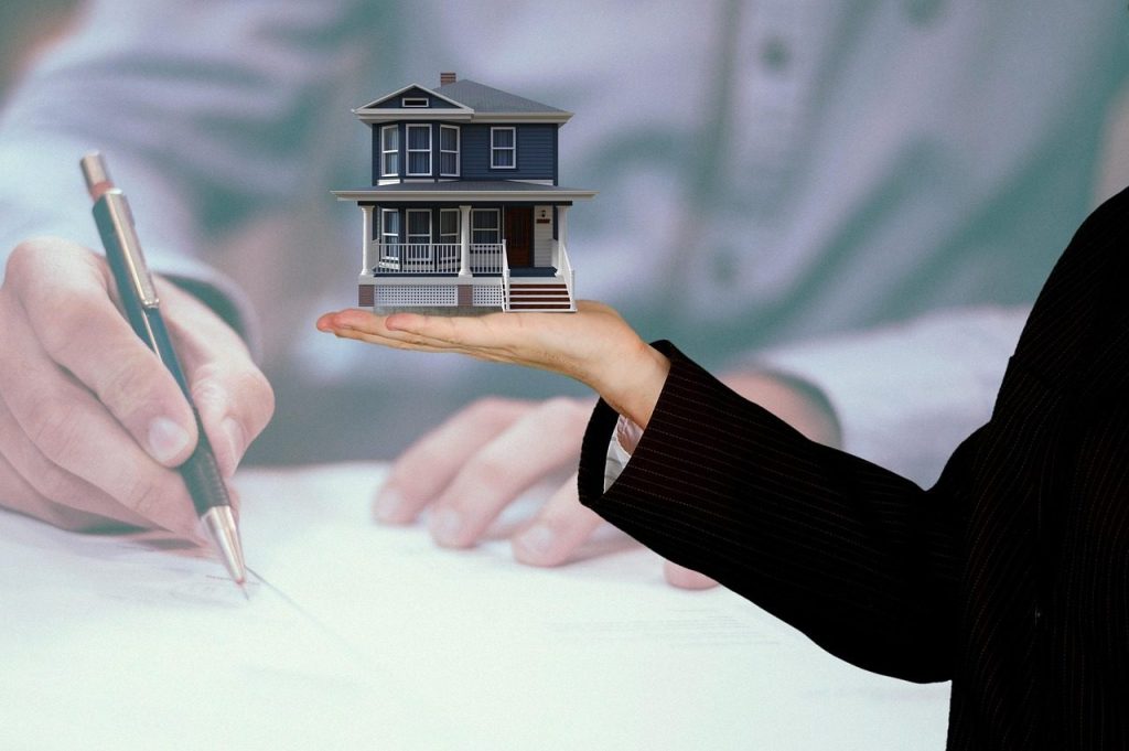 It means handing over a house and keys so that one can reside there for a certain period under a Jeonse contract.